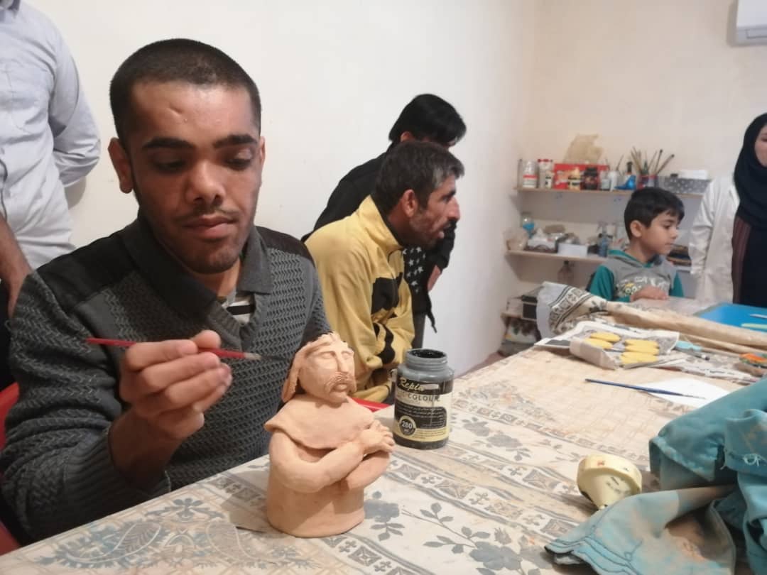 دیدار انجمن جوانان شهرستان لنده با بچه های مرکز توانبخشی آسمان/تقدیر مدیر مرکز توانبخشی از حمایت های بنیاد مستضعفان+تصاویر